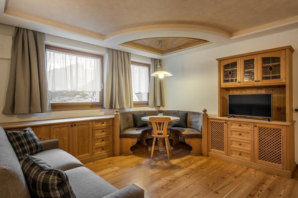 Chalet Prades Dolomiti Lodges La Villa  Room photo